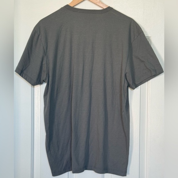 Brixton Henley T-Shirt XL Taupe Greige Earth-Tone | Standard Fit - Picture 2 of 9